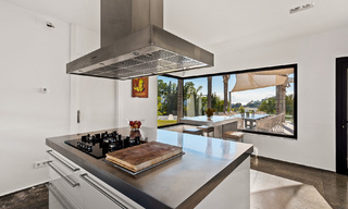 Villa exclusiva estilo moderno para comprar, campo de golf, Marbella – Benahavis 37613 