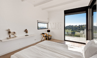 Villa exclusiva estilo moderno para comprar, campo de golf, Marbella – Benahavis 37615 
