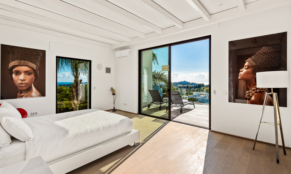 Villa exclusiva estilo moderno para comprar, campo de golf, Marbella – Benahavis 37617