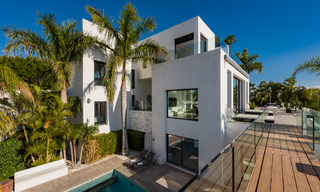 Villa exclusiva estilo moderno para comprar, campo de golf, Marbella – Benahavis 37625 