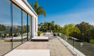Villa exclusiva estilo moderno para comprar, campo de golf, Marbella – Benahavis 37626 