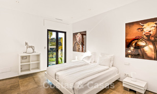 Villa exclusiva estilo moderno para comprar, campo de golf, Marbella - Benahavis 49487 