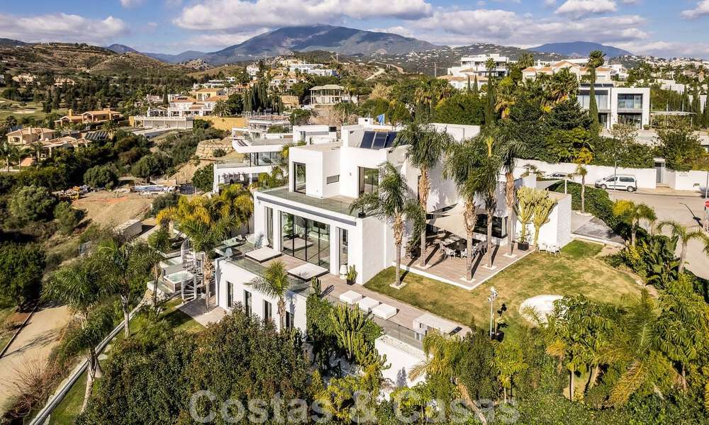 Villa exclusiva estilo moderno para comprar, campo de golf, Marbella - Benahavis 49495