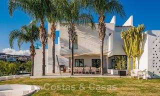 Villa exclusiva estilo moderno para comprar, campo de golf, Marbella - Benahavis 49514 