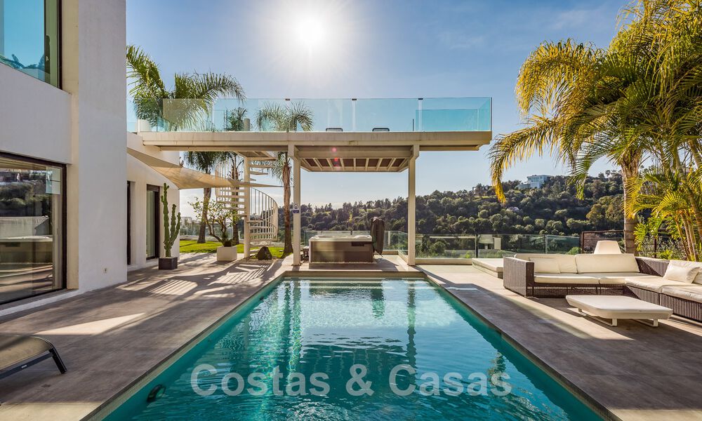 Villa exclusiva estilo moderno para comprar, campo de golf, Marbella - Benahavis 49518