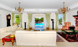 Villa de lujo de estilo colonial para comprar en Marbella este 22552 
