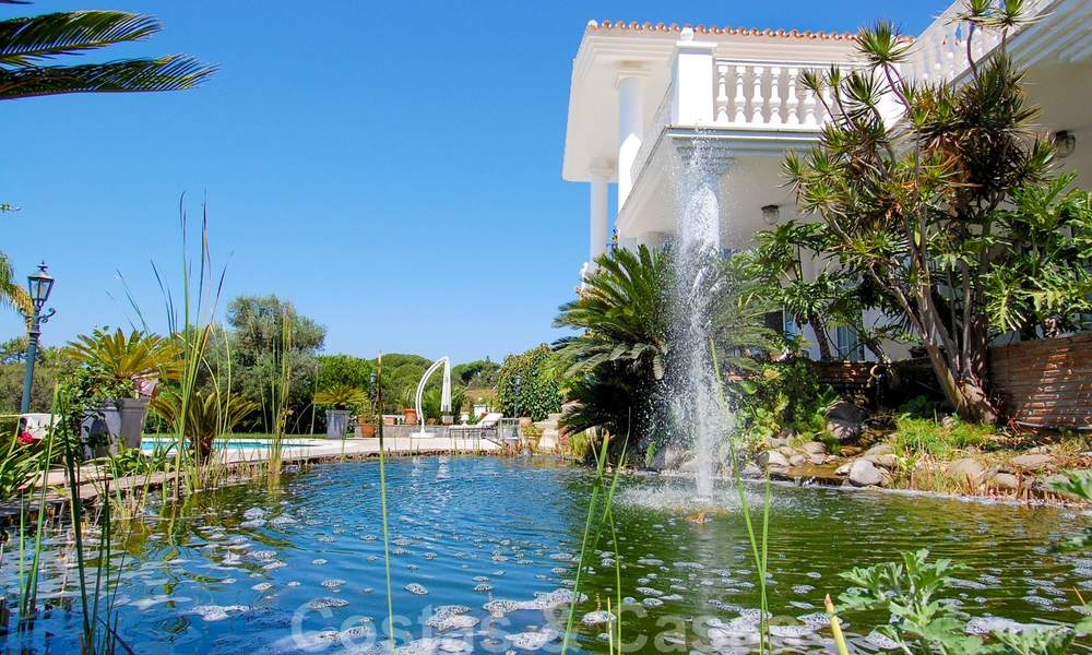 Villa de lujo de estilo colonial para comprar en Marbella este 22577