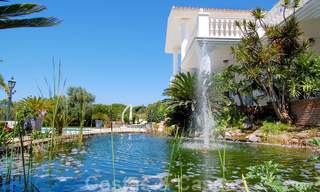 Villa de lujo de estilo colonial para comprar en Marbella este 22577 