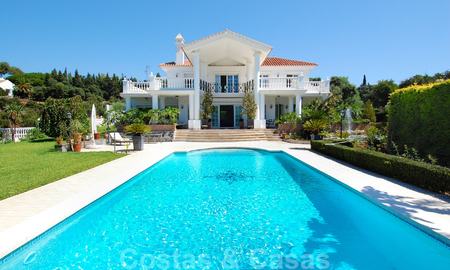 Villa de lujo de estilo colonial para comprar en Marbella este 22581