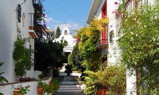 Casas adosadas de estilo andaluz a la venta en Marbella 28253 