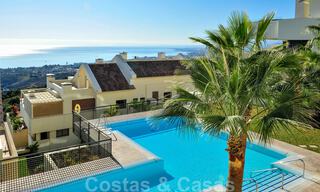 Moderno y lujoso ático apartamento en venta en Marbella 37450 