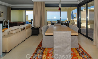 Moderno y lujoso ático apartamento en venta en Marbella 37455 