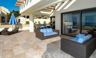 Moderno y lujoso ático apartamento en venta en Marbella 37460 