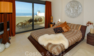 Moderno y lujoso ático apartamento en venta en Marbella 37465 