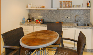 Moderno y lujoso ático apartamento en venta en Marbella 37472 
