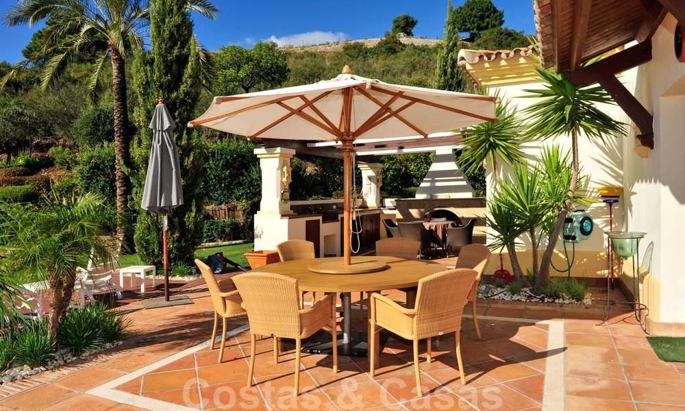 Encantadora villa de lujo de estilo andaluz para comprar en La Zagaleta, Marbella - Benahavis 20436