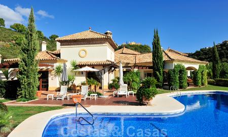 Encantadora villa de lujo de estilo andaluz para comprar en La Zagaleta, Marbella - Benahavis 20439