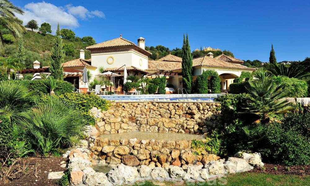 Encantadora villa de lujo de estilo andaluz para comprar en La Zagaleta, Marbella - Benahavis 20440