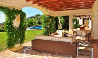 Encantadora villa de lujo de estilo andaluz para comprar en La Zagaleta, Marbella - Benahavis 20443 