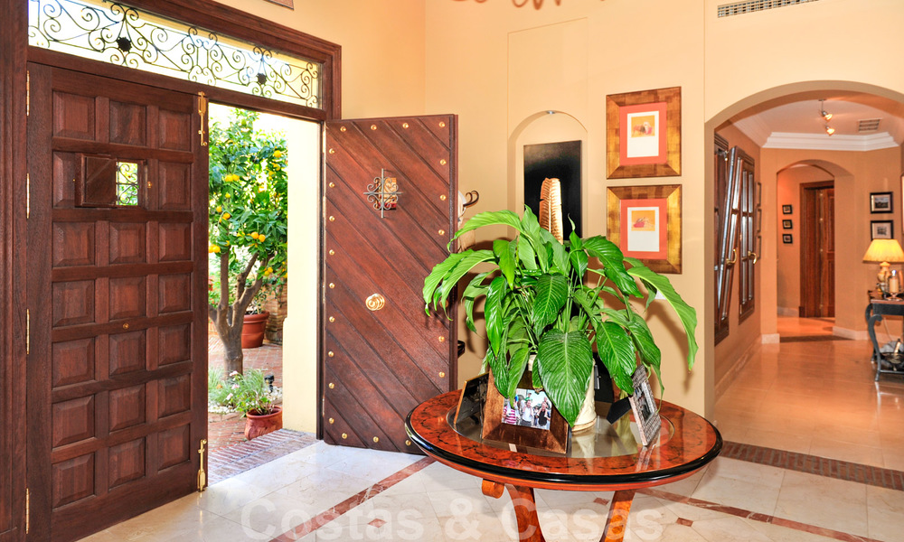 Encantadora villa de lujo de estilo andaluz para comprar en La Zagaleta, Marbella - Benahavis 20445