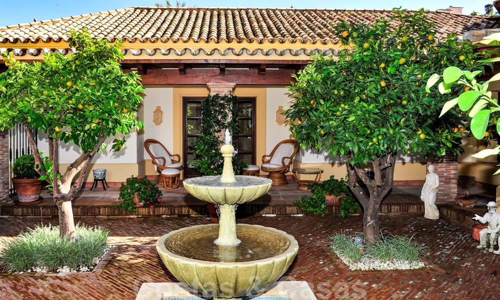 Encantadora villa de lujo de estilo andaluz para comprar en La Zagaleta, Marbella - Benahavis 20447