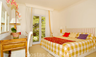 Apartamento de lujo espacioso a la venta en Nueva Andalucía, Marbella 22913 