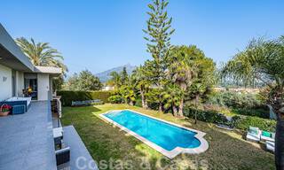 Moderna villa de lujo en venta en el valle del golf de Nueva Andalucia, a poca distancia de Puerto Banús, Marbella 51015 