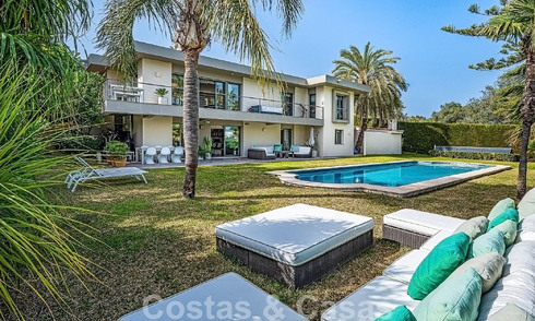 Moderna villa de lujo en venta en el valle del golf de Nueva Andalucia, a poca distancia de Puerto Banús, Marbella 51093