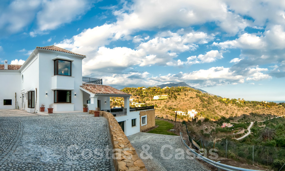Villa de lujo de estilo andaluz para comprar, Marbella - Benahavis 29488