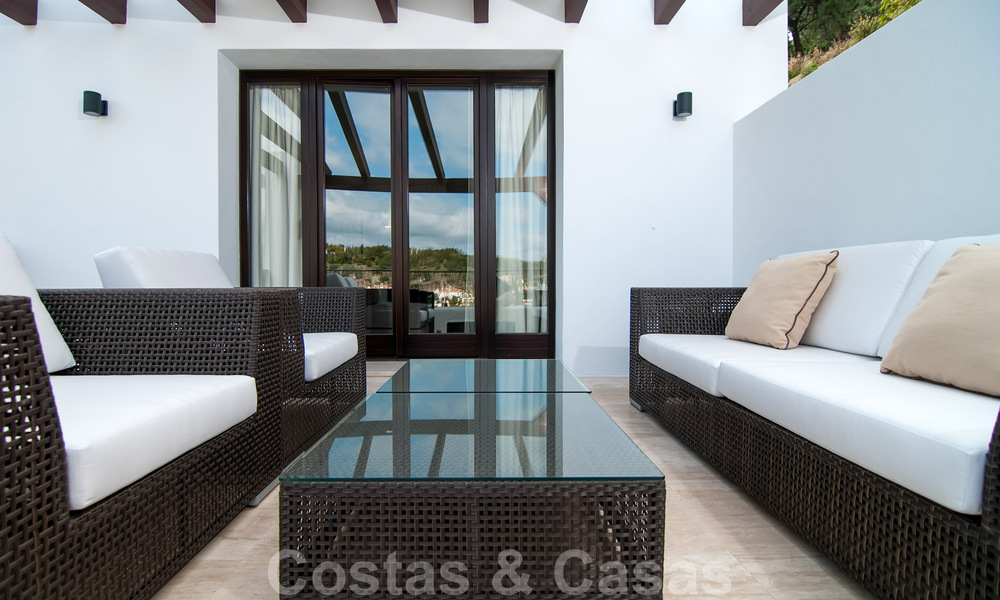 Villa de lujo de estilo andaluz para comprar, Marbella - Benahavis 29547