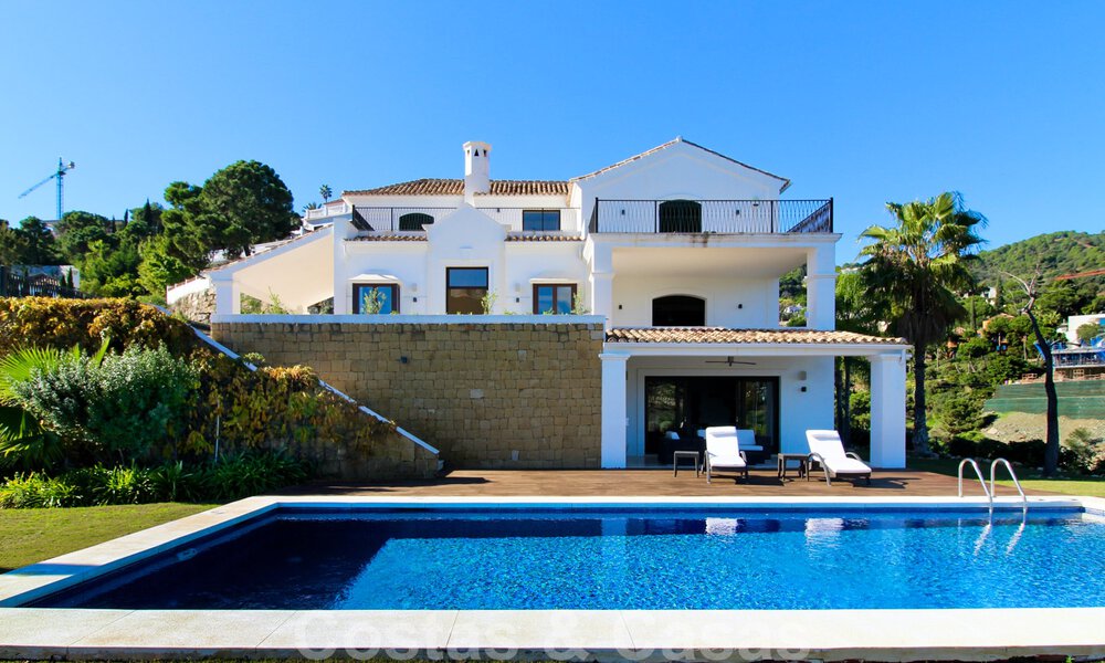 Villa de lujo de estilo andaluz para comprar, Marbella - Benahavis 31593