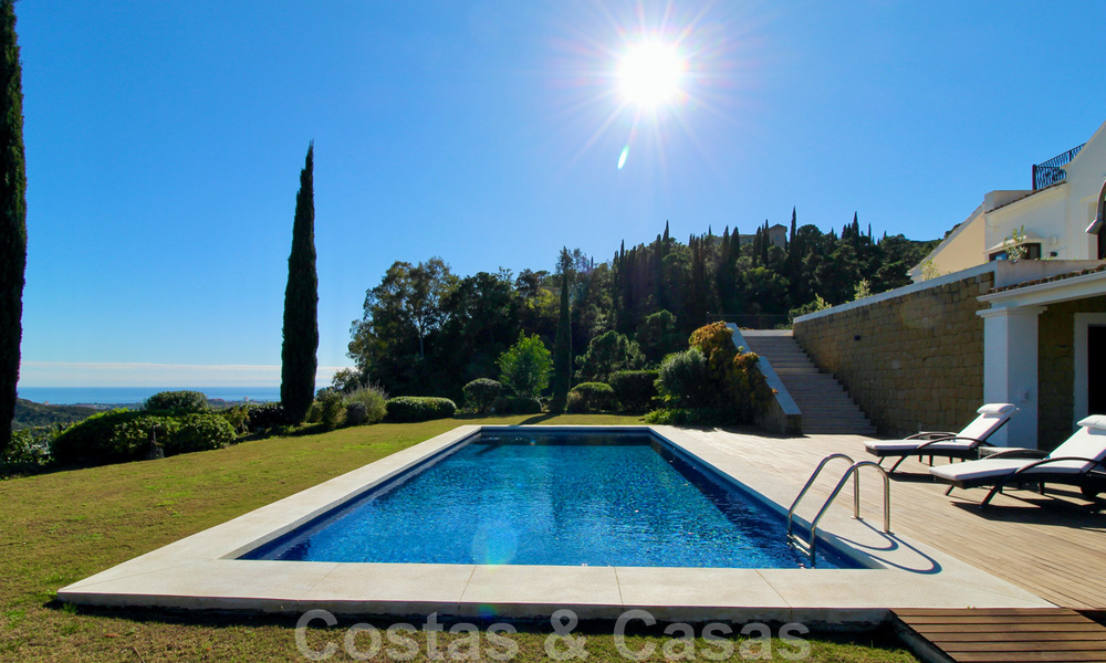 Villa de lujo de estilo andaluz para comprar, Marbella - Benahavis 31595