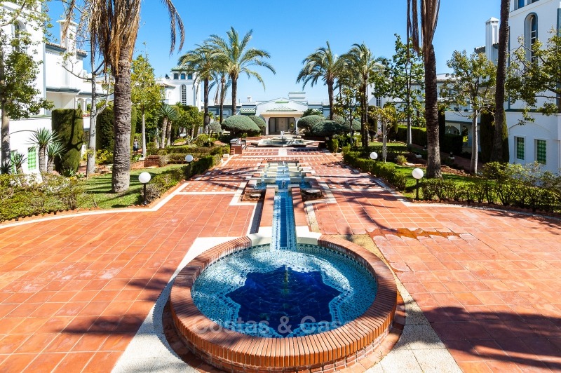 Apartamentos para compra, complejo exclusivo, primera línea de playa, la Nueva Milla de Oro, Marbella - Estepona 11020 