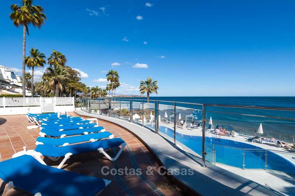 Apartamentos para compra, complejo exclusivo, primera línea de playa, la Nueva Milla de Oro, Marbella - Estepona 11029