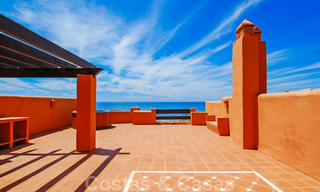 Apartamentos y áticos de lujo en primera línea de playa a la venta en Marbella 33856 