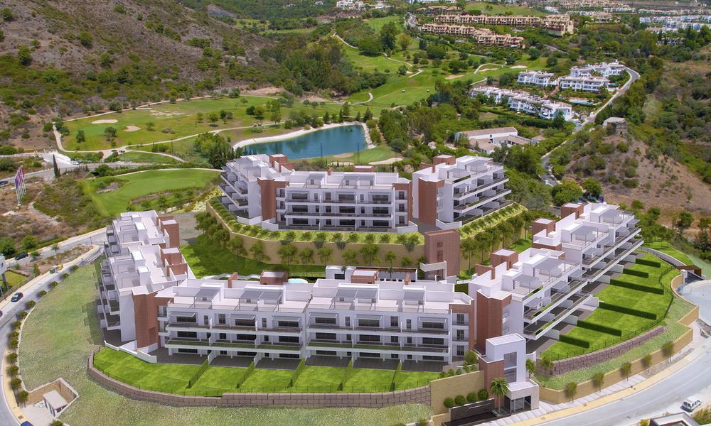 Lista para mudarse. Apartamentos de estilo moderno a la venta en Marbella – Benahavis con vistas al mar 30590