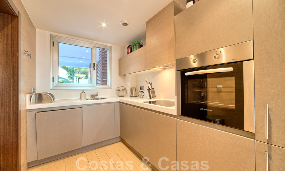 Lista para mudarse. Apartamentos de estilo moderno a la venta en Marbella – Benahavis con vistas al mar 30596