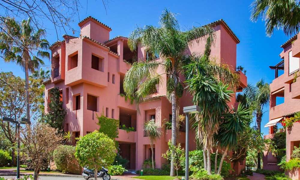 Apartamentos y áticos al lado de la playa a la venta en Marbella este 21324