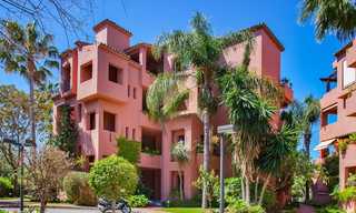 Apartamentos y áticos al lado de la playa a la venta en Marbella este 21324 