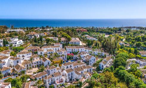 Casas en venta, pueblo andaluz, en el corazon de La Milla de Oro, entre Marbella y Puerto Banus 73268