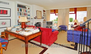 Apartamento ático de lujo a la venta, complejo en primera línea de playa, Nueva Milla de Oro, Marbella - Estepona 13141 