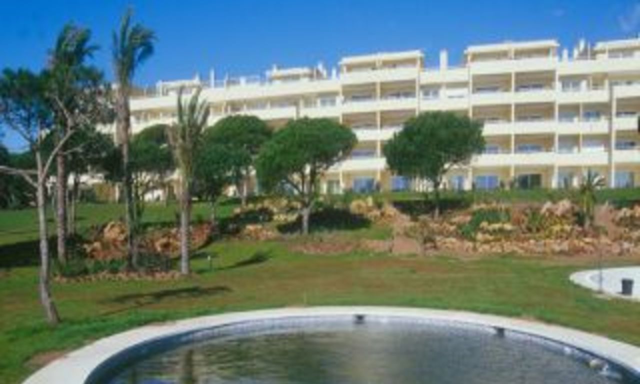 Apartamento – Ático en primera línea de playa en venta – Marbella – Cabopino 3