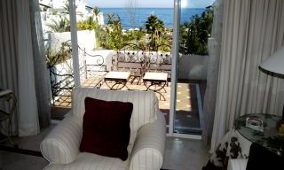 Atico / Apartamento en primera linea de playa en venta - Puerto Banus - Marbella 9