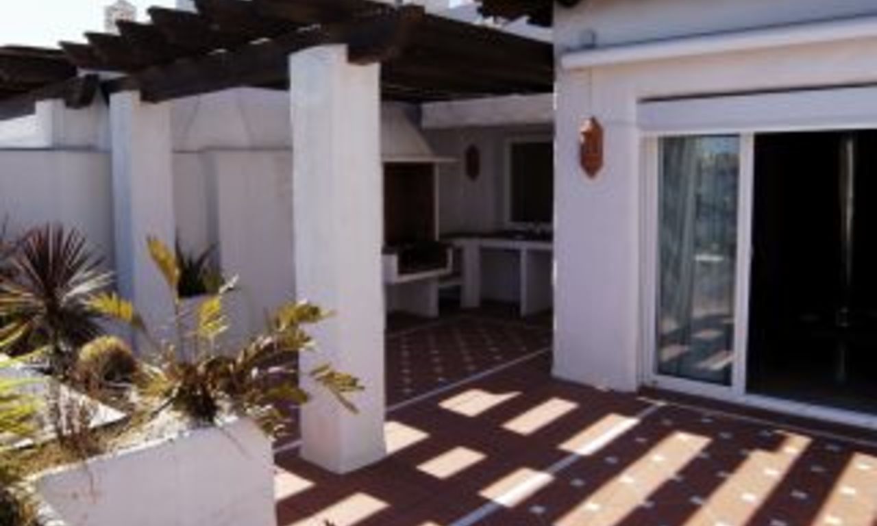Atico / Apartamento en primera linea de playa en venta - Puerto Banus - Marbella 5